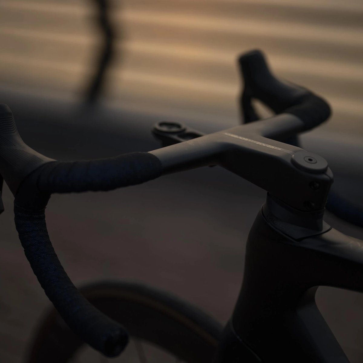 F1s Handlebar (with limited size model and quantity)