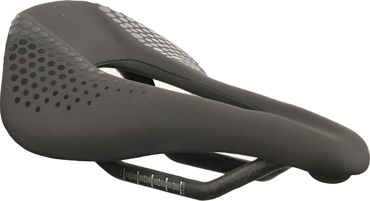 Comfort Lightweight CL MAX Carbon Saddle